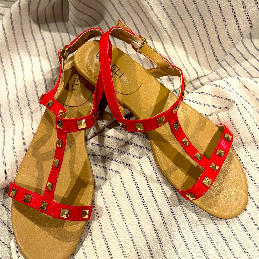 Van Eli - Red Sandals, Sz 6M with Gold Tone Studs